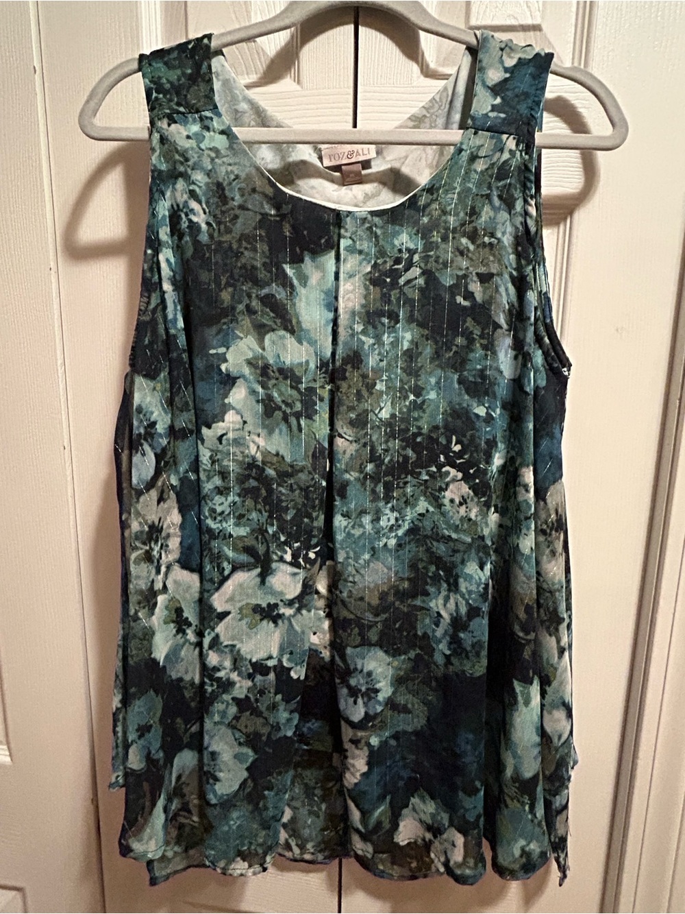 Roz & Ali Teal Floral Sleeveless Pintuck Swing Blouse